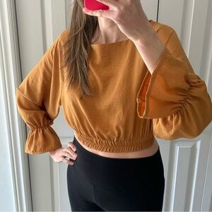 OAK + FORT Long Sleeve Crop Top Gold Size Small